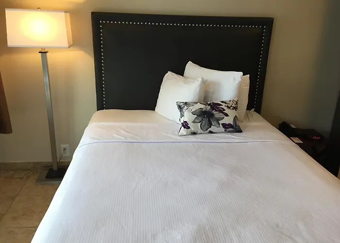 Hotel Iris - Mission Valley-San Diego Zoo-Seaworld